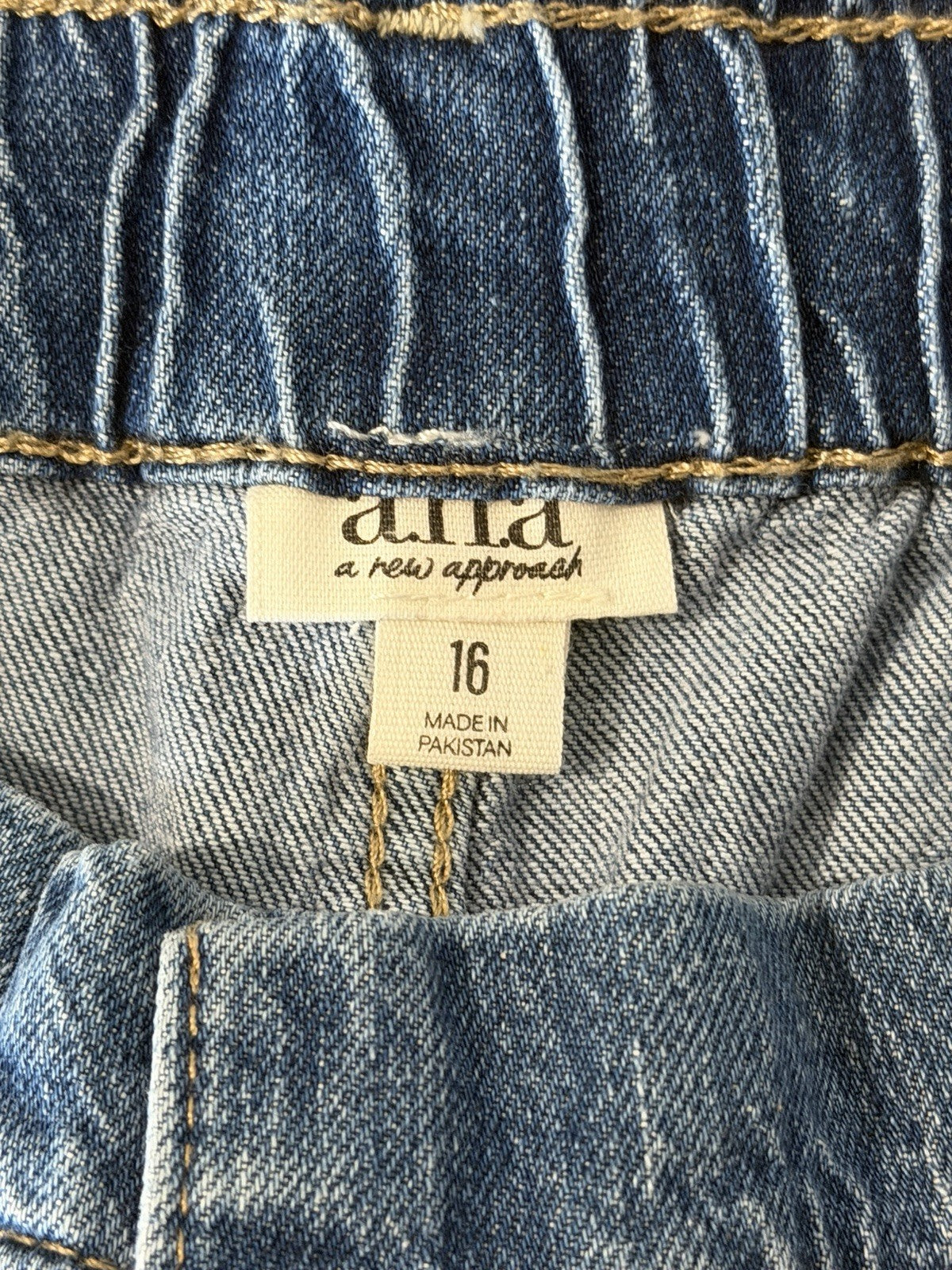 A.N.A. Women’s Blue Denim High Wasted Paper Bag Shorts 5 Inseam Sz 16